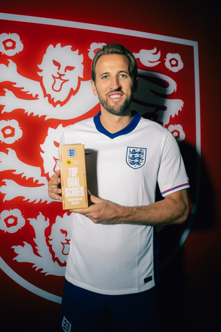 早报：苏牙吐口水被禁赛6场 法国&意大利皆取胜 摩洛哥晋级世界杯